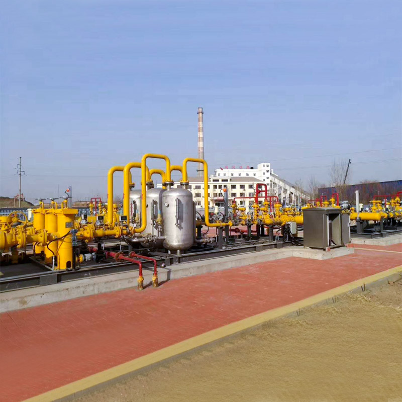 زلاجات بناء الضغط ومنظم