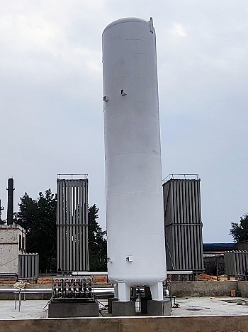 एलएनजी स्टेशन